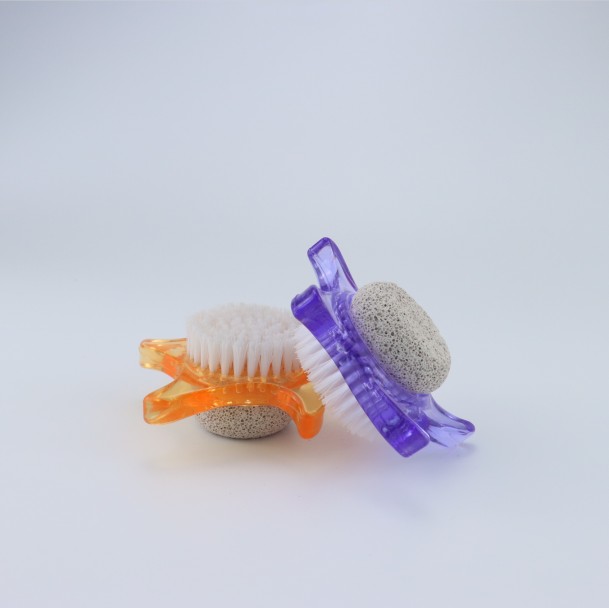 Vilka är de viktigaste användningarna av plastborstar?